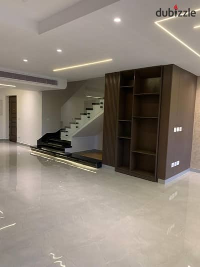 I Villa Roof for rent in New Cairo fifth settlement mountain view Hyde park compound