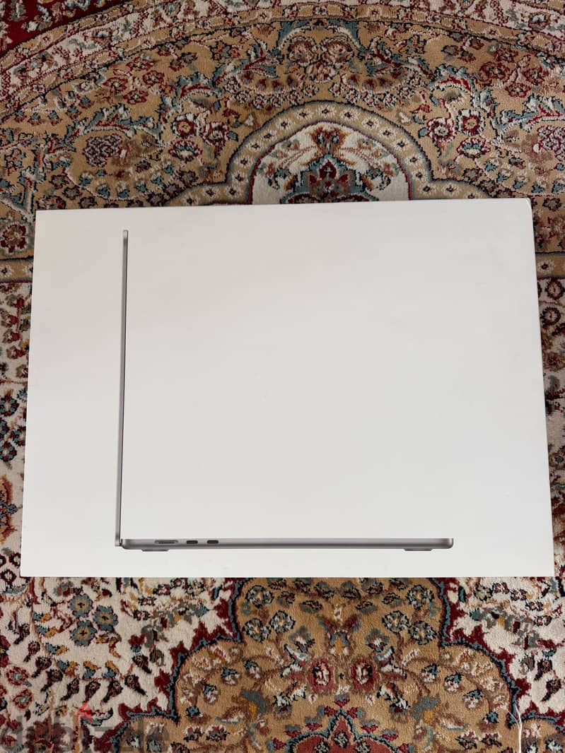 MacBook Air m2 15 inch 3