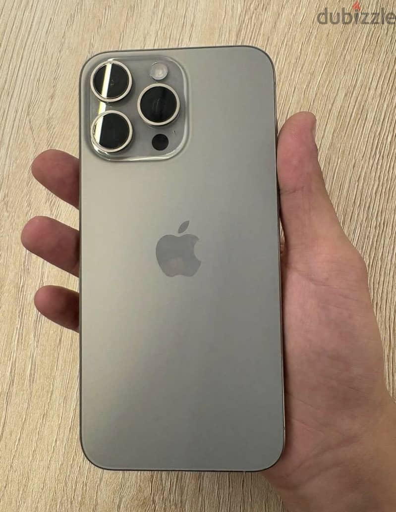 Iphone 15 pro - 256 - 82% 1