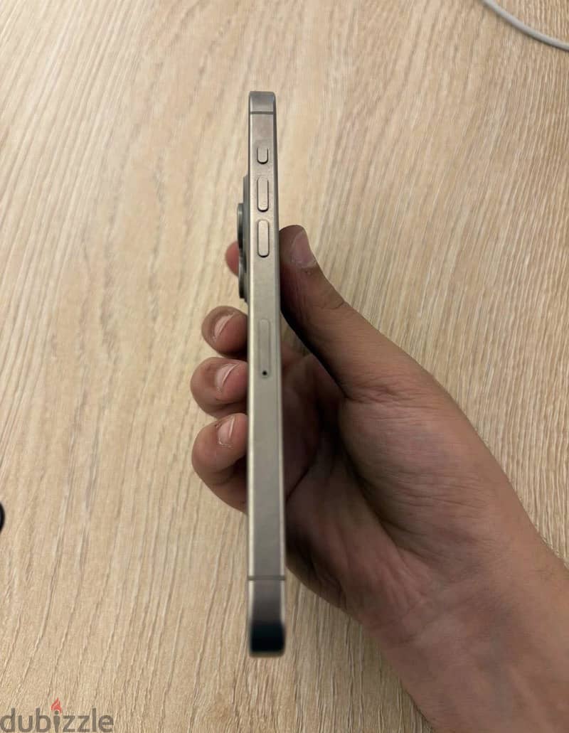 Iphone 15 pro - 256 - 82% 2