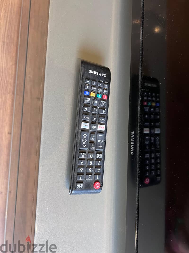 Samsung 32'' T5300 Smart LED TV 3