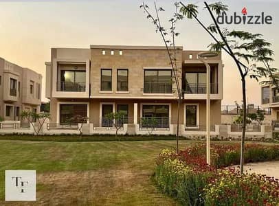 فيلا متشطبه بالتكيفات للبيع علي طريق السويس مباشره امام فندق Kempinski Hotel في كمبوند تاج سيتي Taj city