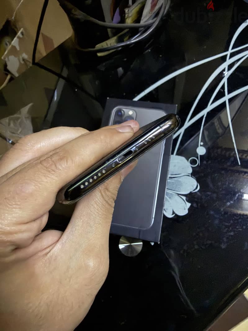Apple - iPhone 11 Pro 2