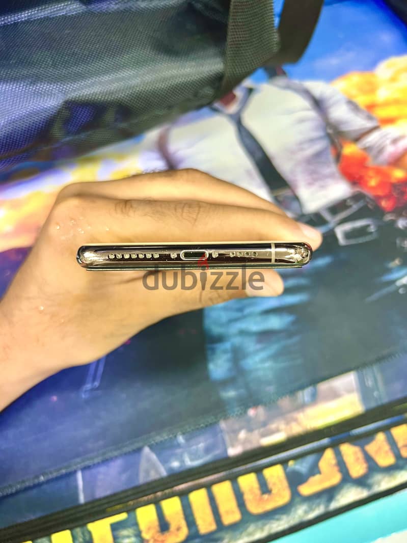 iPhone 11 pro max 2