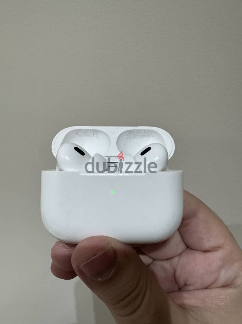 Apple AirPods Pro 2 USB-C 1