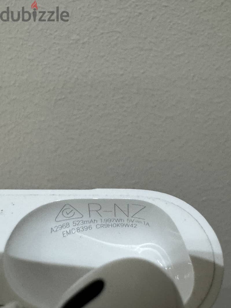 Apple AirPods Pro 2 USB-C 4