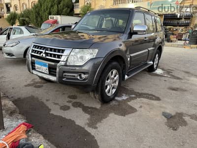Mitsubishi Pajero 2015