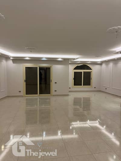 Apartment for Rent in Yasmeen 2 | 240 sqm, Second Floor with Garden View