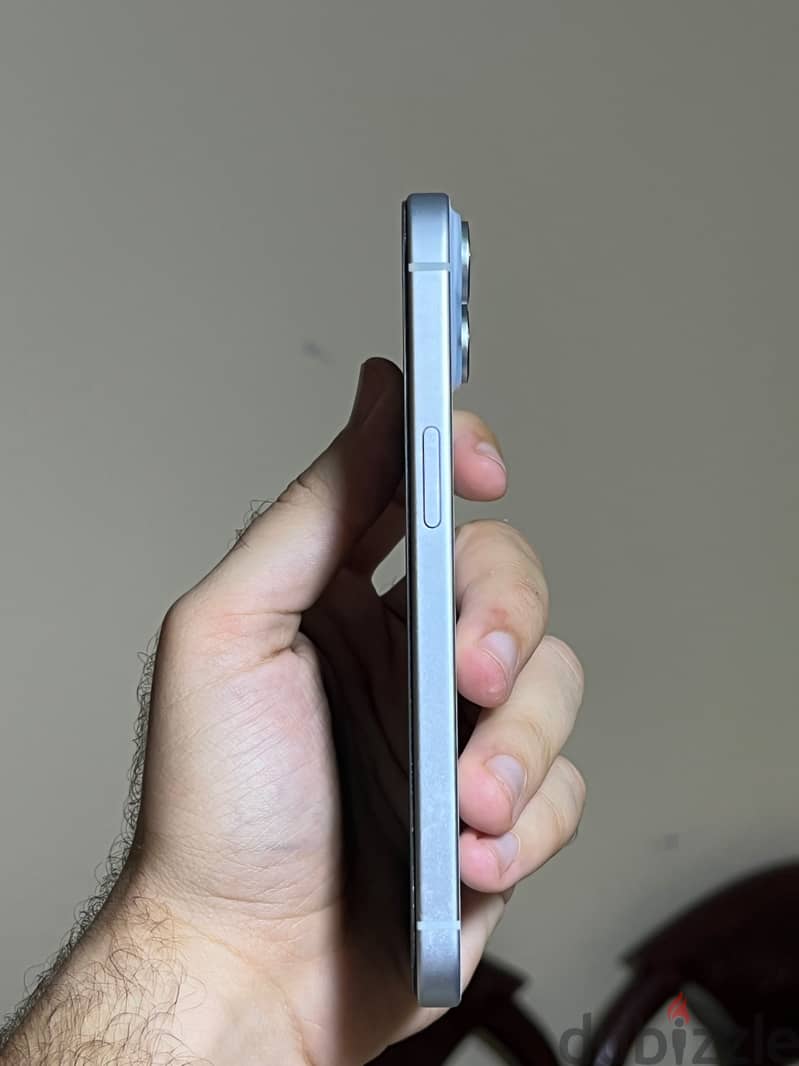 Apple - iPhone 15 2