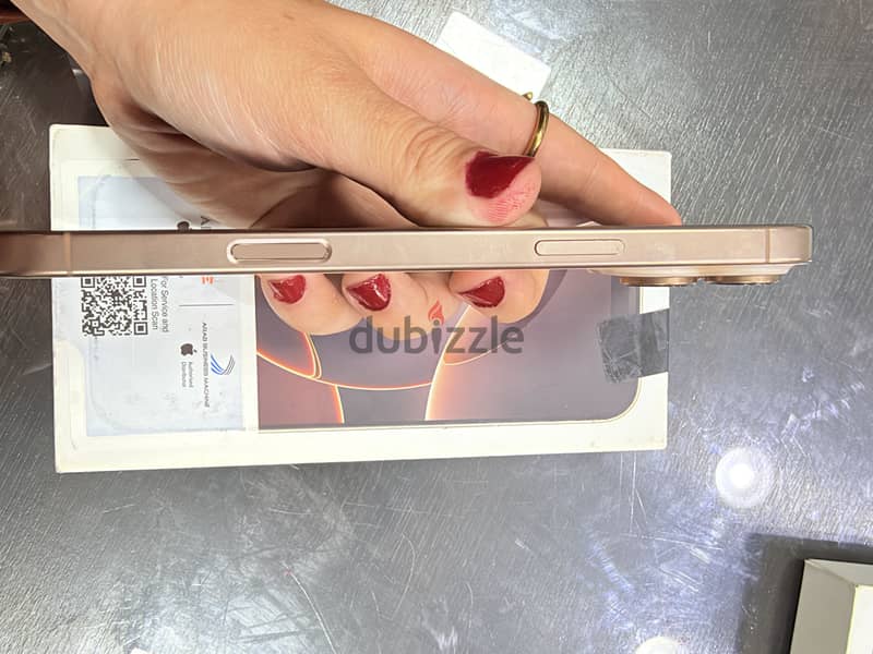 IPhone 16 pro max 8
