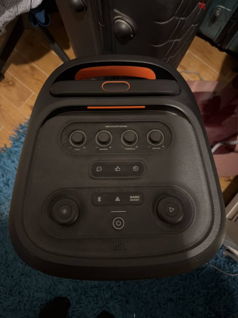JBL 320 partbox 1