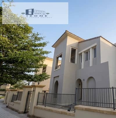 فيلا ايجار في أب تاون سيليستا Uptown Celesta 472م على أرض 538م بدروم وأرضي وأول وروف 5 غرف 5 حمامات غرفة ناني بحمام مطبخ وتكييفات