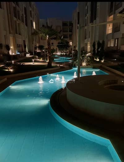 شقتك متشطبة تشطيب راقى بالتكييفات و المطبخ فى برايم لوكيشن كمبوند Aljar Sheraton