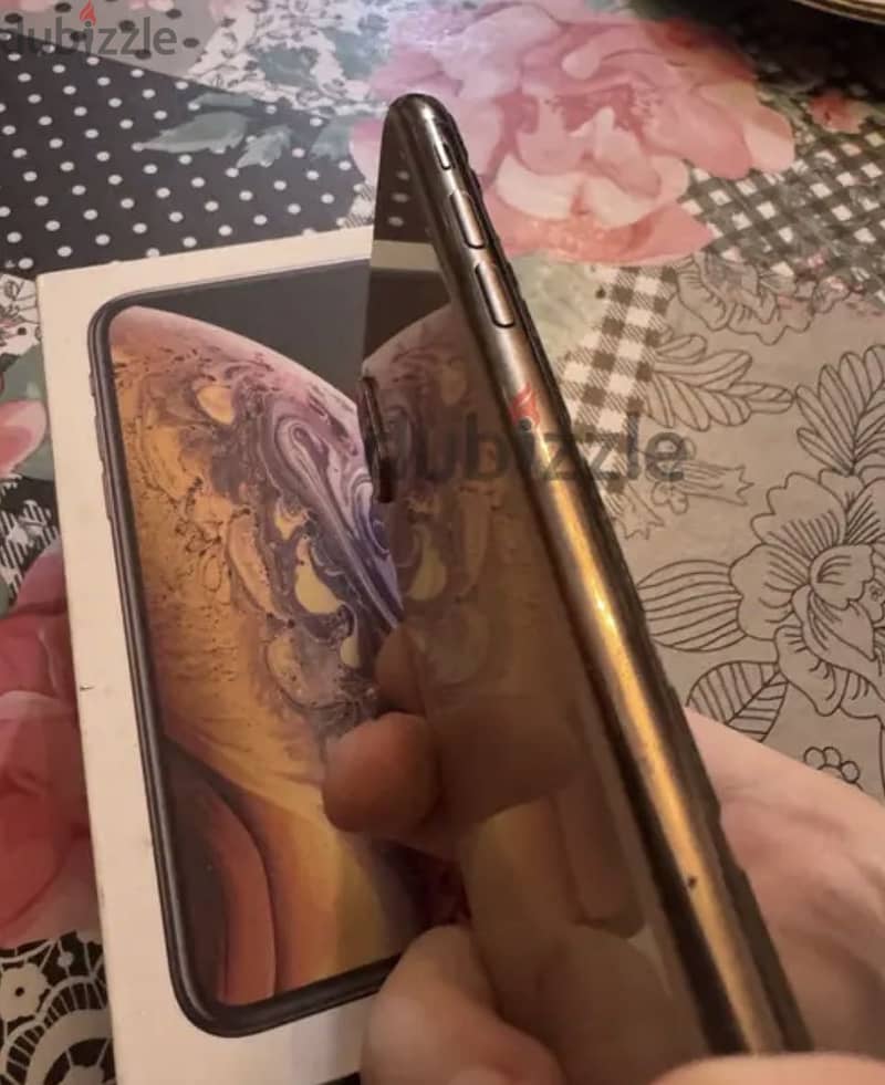 Apple - iPhone XS 5