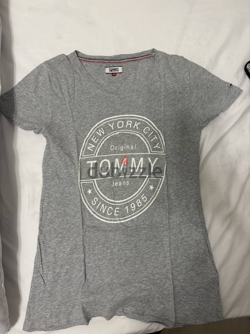 Like New Casual Clothing 4