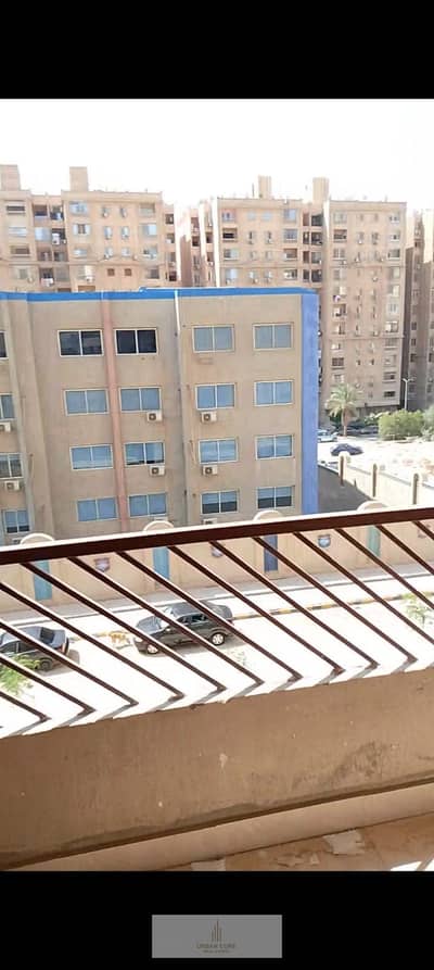 شقة ايجار الحي الإيطالي دور تالت سوبر لوكس واجهة بالكامل سوبر لوكس