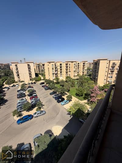 For those who appreciate spacious living: an apartment for sale in Al Rehab City, New Cairo (Phase 9). It boasts a prime location near Avenue 182 Mall