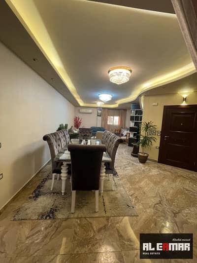 Roof apartment for sale in West Somid; super-lux finish, includes air conditioning