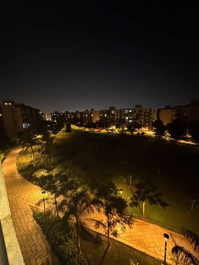 Apartment for furnished rent 200 sqm typical floor wide garden view ultra super lux finishing near All Seasons in Madinaty B12