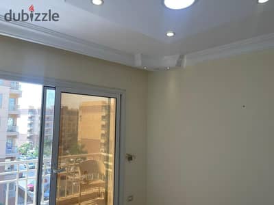 Unfurnished apartment for rent in Madinaty (B11), 116 sqm, featuring custom finishes. Located on the second floor, close to amenities.