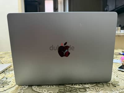 MacBook pro 14 M2 pro 16 RAM 1TB SSD