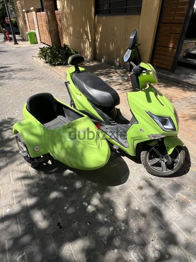 Glide G2 w side car