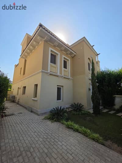 Spacious Twin House for Rent in Mivida Emaar New Cairo