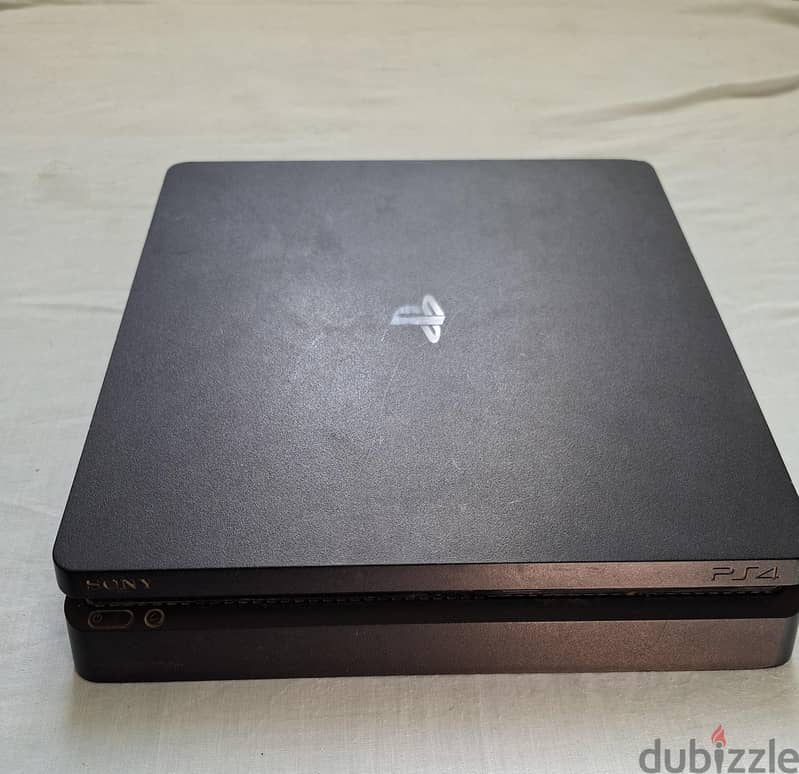 Playstation 4 Slim 500GB 1
