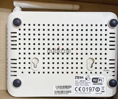 راوتر تي إي داتا ZTE ZXV10 W300 بحالة جيدة