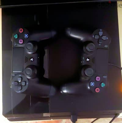 Playstation 4 بحالة الجديد