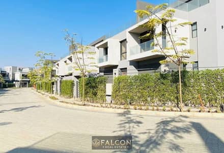 3-story villa with a private pool view for sale in La Vista’s "El Patio Town," Fifth Settlement—near the American University (AUC), 90th Street,