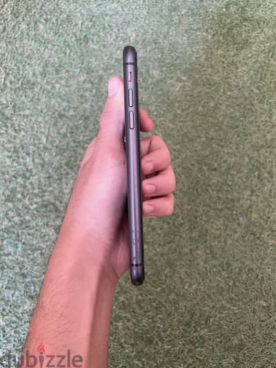 Apple - iPhone 11