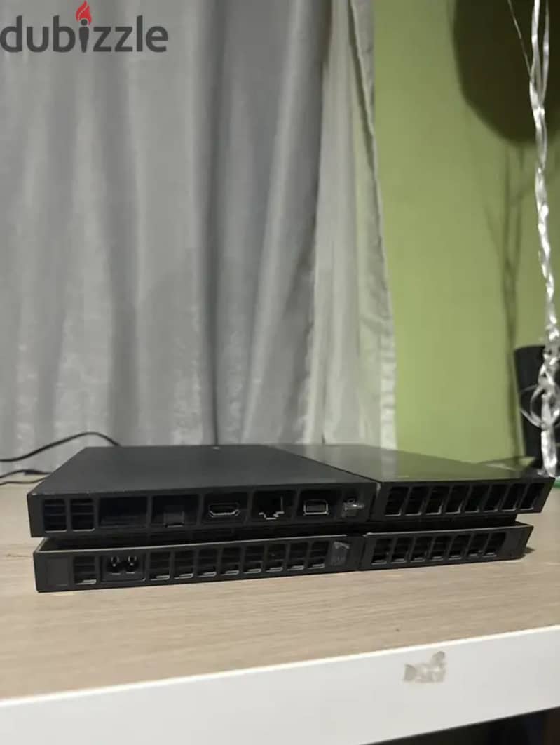 PlayStation 4 fat 3