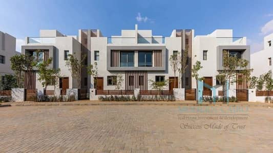 Standalone villa in vinci BUA 570 land 528 10% down payment 10 years in new capital