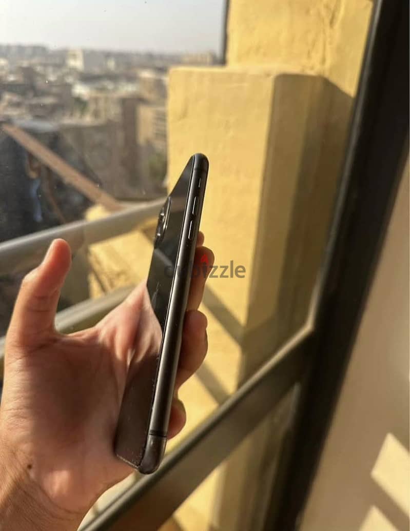 Apple - iPhone 11 1