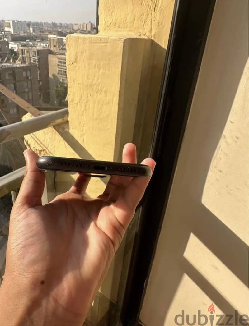 Apple - iPhone 11 3