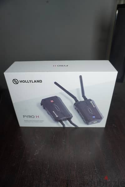 Hollyland Pyro H كالجديد – استعمال للتجربة فقط + كامل المشتملات