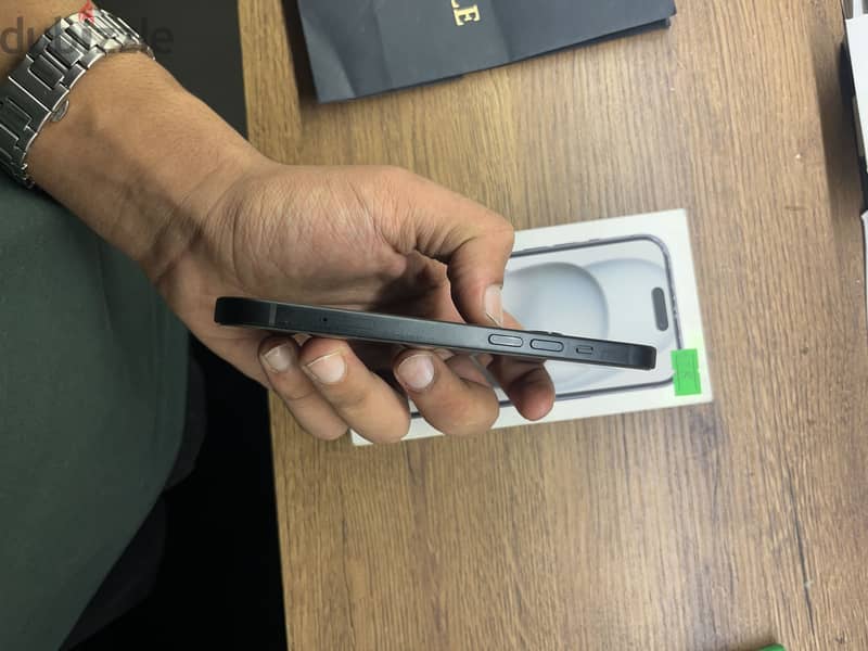 Apple - iPhone 15 2