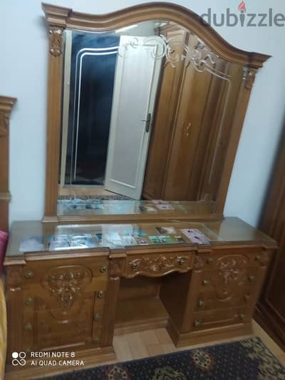 Dressing Table with Mirror