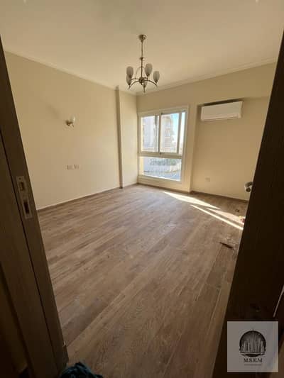 Apartment for Rent in Mountain View iCity Compound