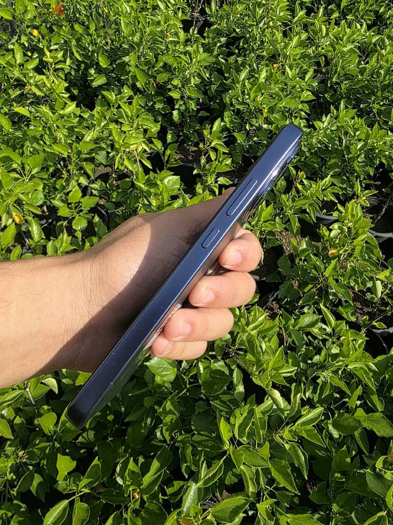 OPPO Reno 15 FS 3