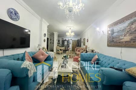 Distinctive Apartment in Cleopatra, Steps from the Sea with an Open View