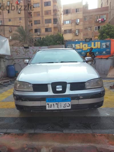سيات إبيزا 2000