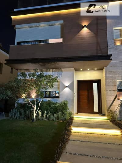 Town house Prime location view landscape for sale in compound Azzar 2 new cairo Town house Prime location view landscape for sale in compound Azzar 2 new cairo