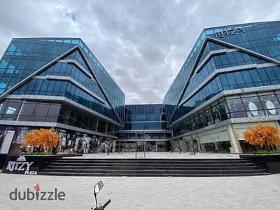 65m store in Ritzy Plaza rented for 107 thousand monthly, fully finished + air conditioning, 4-year contract, actual income from the second month
