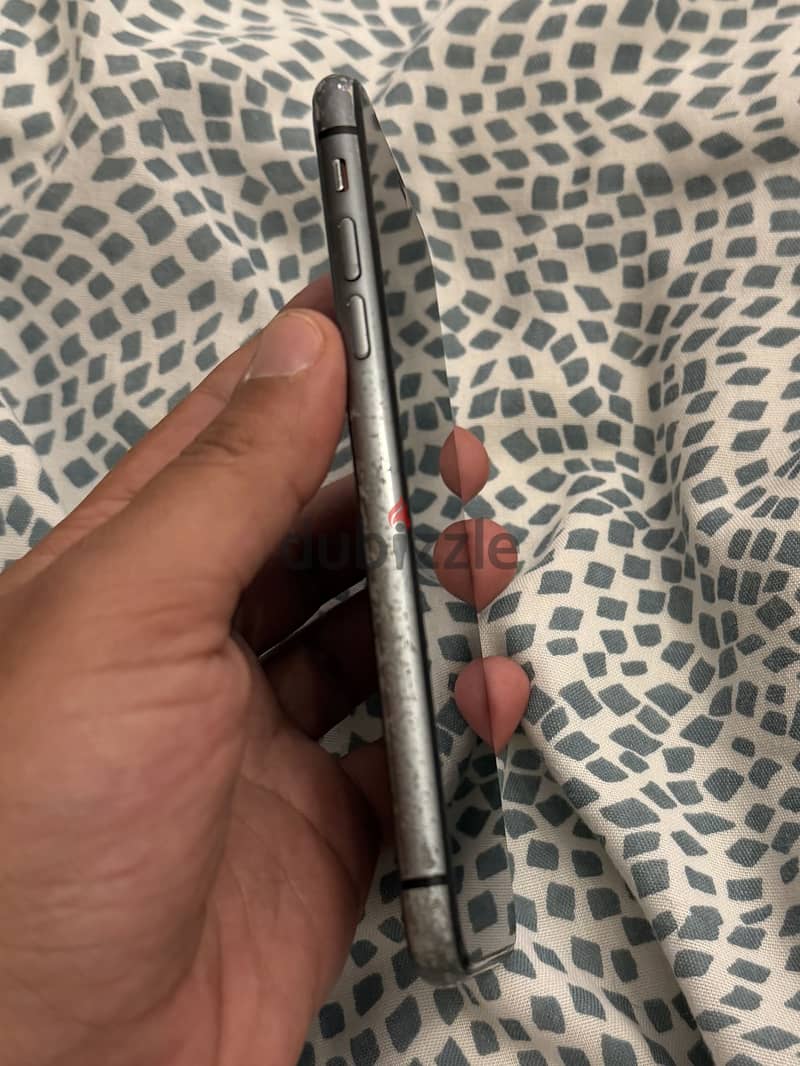Apple - iPhone 11 7