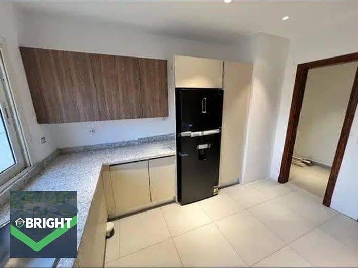 3 BR Apartment in Mountain View Hyde Park, photo 12 of 12