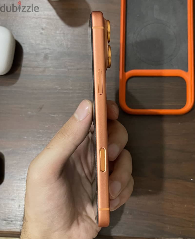 Apple - iPhone 17 Pro Max 2