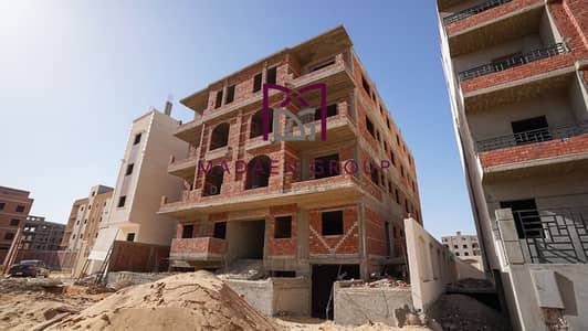 Apartment for sale, 210 meters, directly opposite Mountain View iCity, at an excellent price.