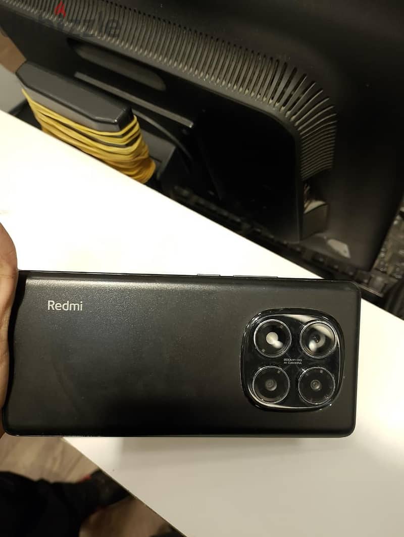 Xiaomi Redmi Note 14 Pro 1